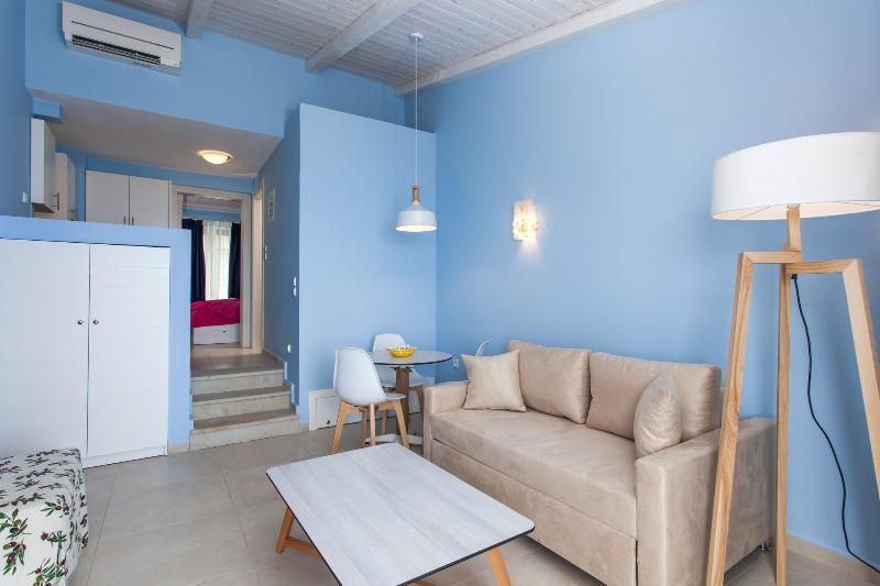 Elpiniki Luxury Apartments Nea Poteidaia Exterior foto